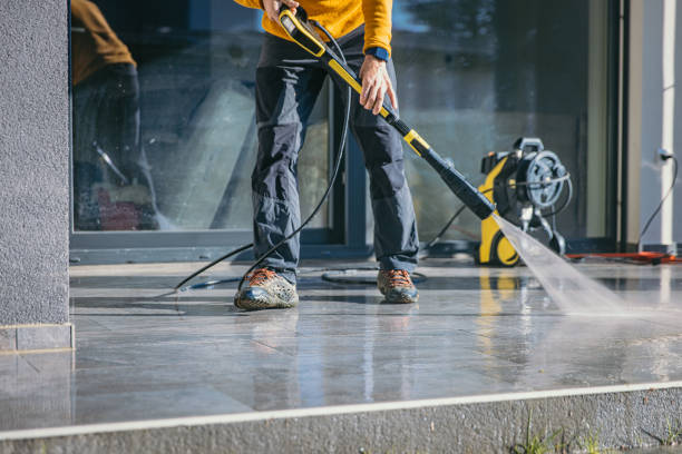 Best Gas Station Cleaning  in Clare, MI